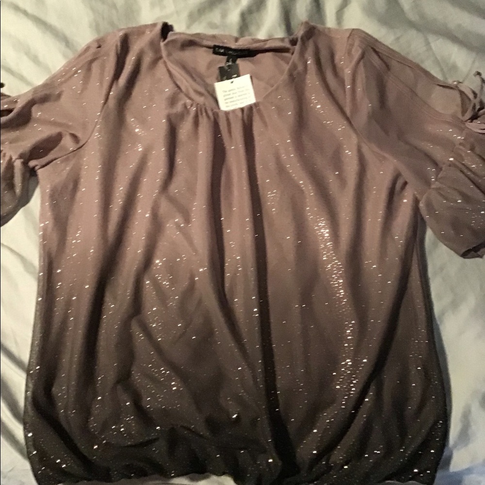 Woman’s blouse
